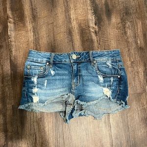 RSQ low rise ripped denim jean shorts size 3